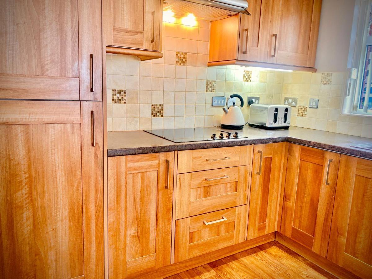 Remarkable 3-Bed Hot Tub House In Blackpool Luaran gambar